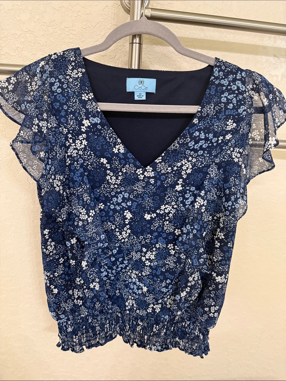 CeCe Floral Navy and White V-Neck Flutter Sleeve Blouse